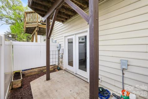 2729 Avalon Loop Road Charlotte NC 28269
