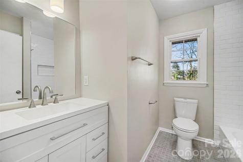 1733 Pondella Drive Charlotte NC 28213