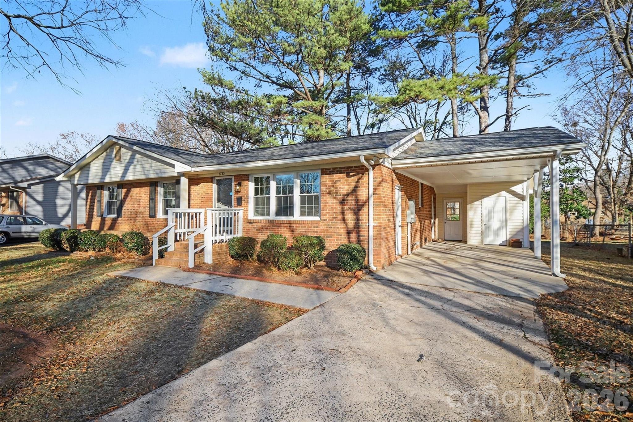 1733 Pondella Drive Charlotte NC 28213