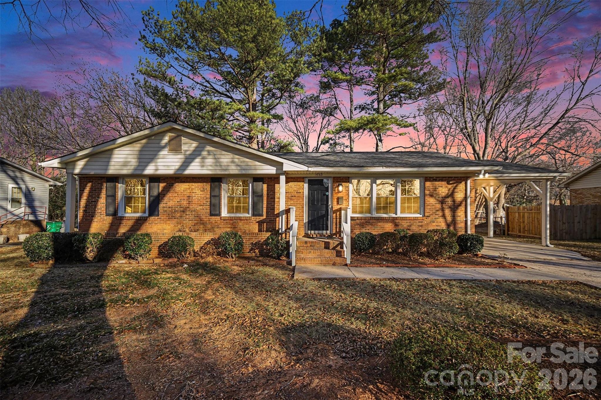 1733 Pondella Drive Charlotte NC 28213