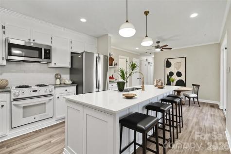 1733 Pondella Drive Charlotte NC 28213