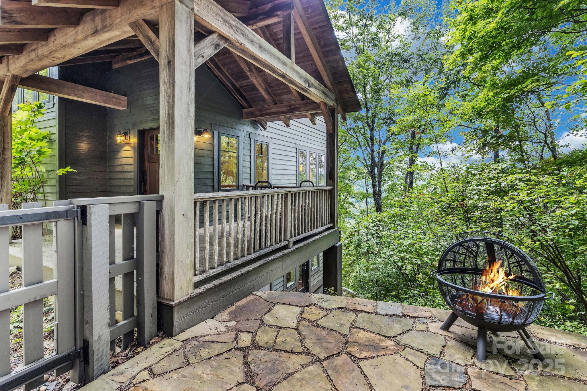 875 Creston Drive Black Mountain NC 28711