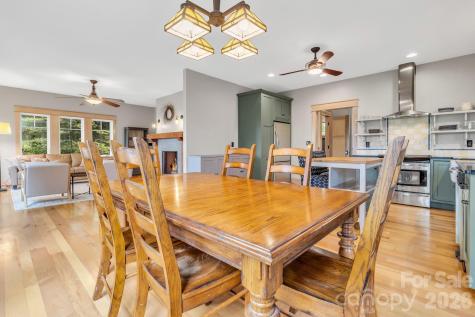 875 Creston Drive Black Mountain NC 28711