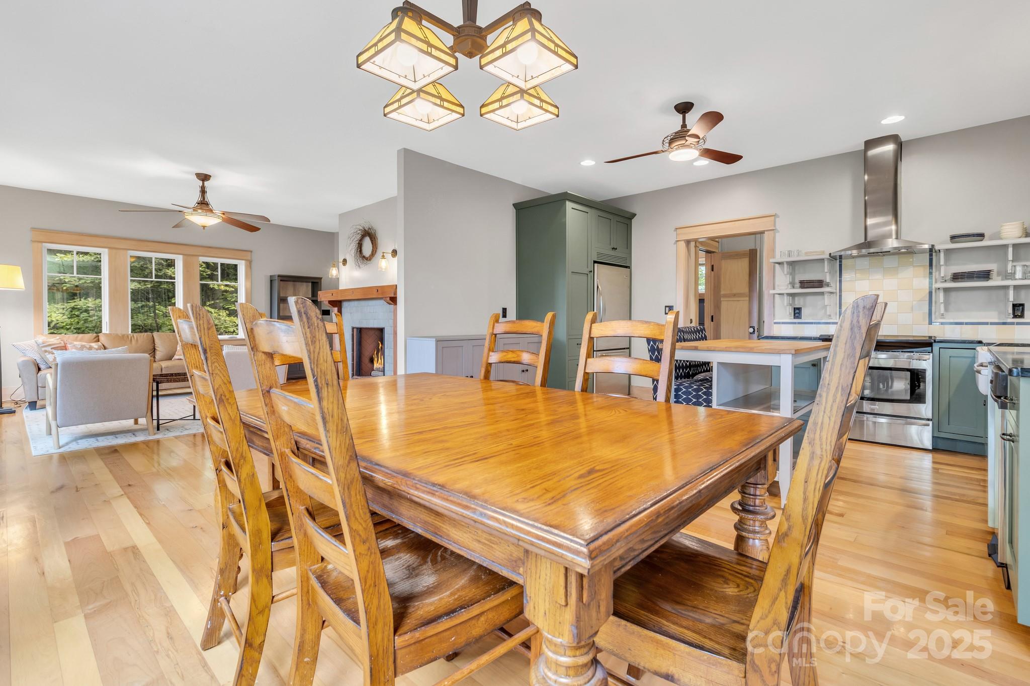 875 Creston Drive Black Mountain NC 28711