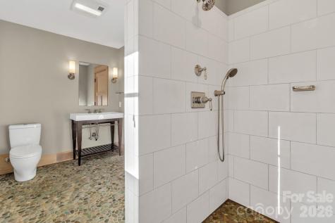 875 Creston Drive Black Mountain NC 28711