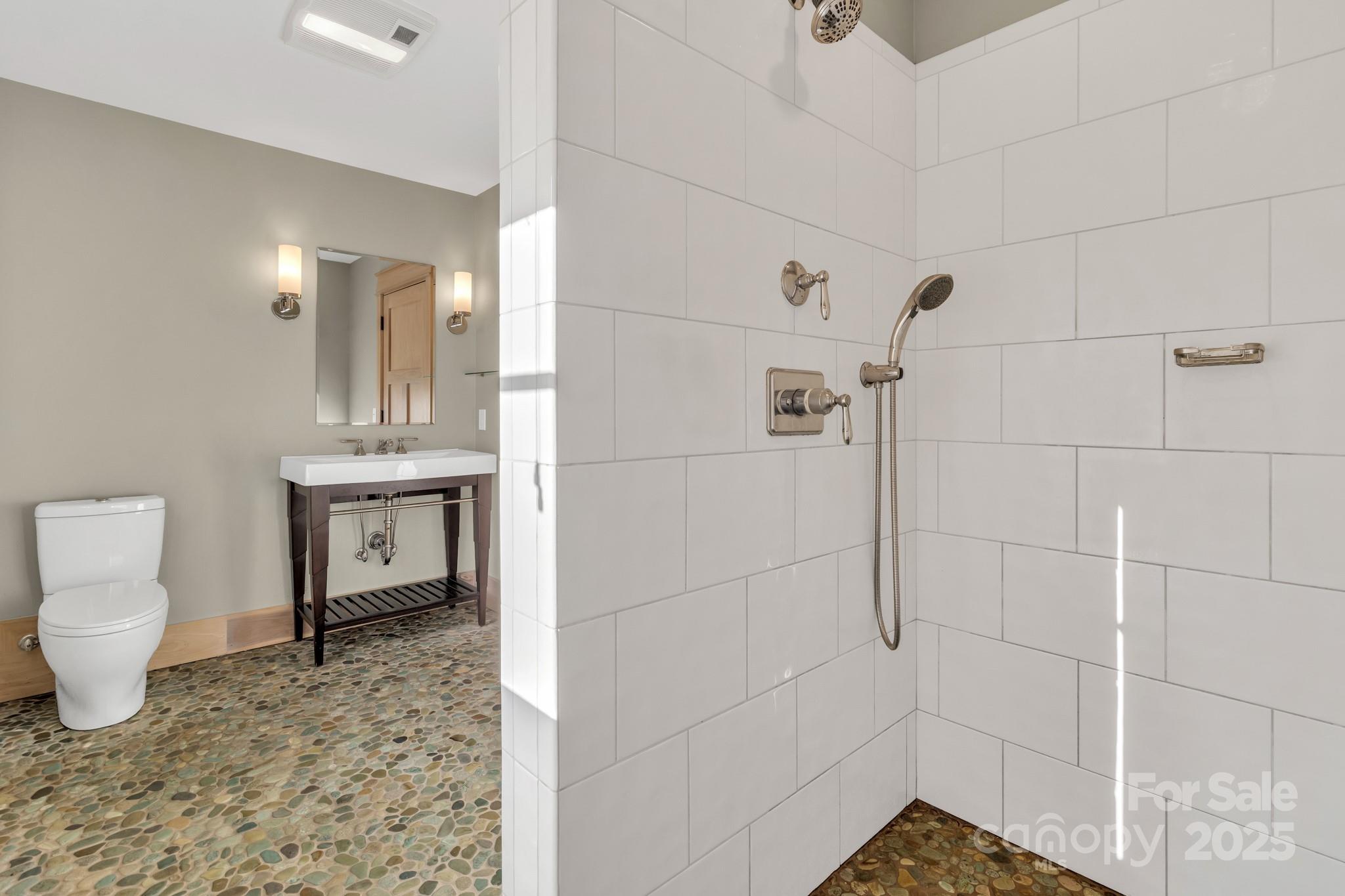 875 Creston Drive Black Mountain NC 28711