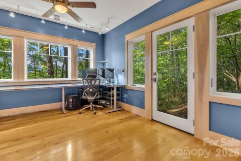 875 Creston Drive Black Mountain NC 28711