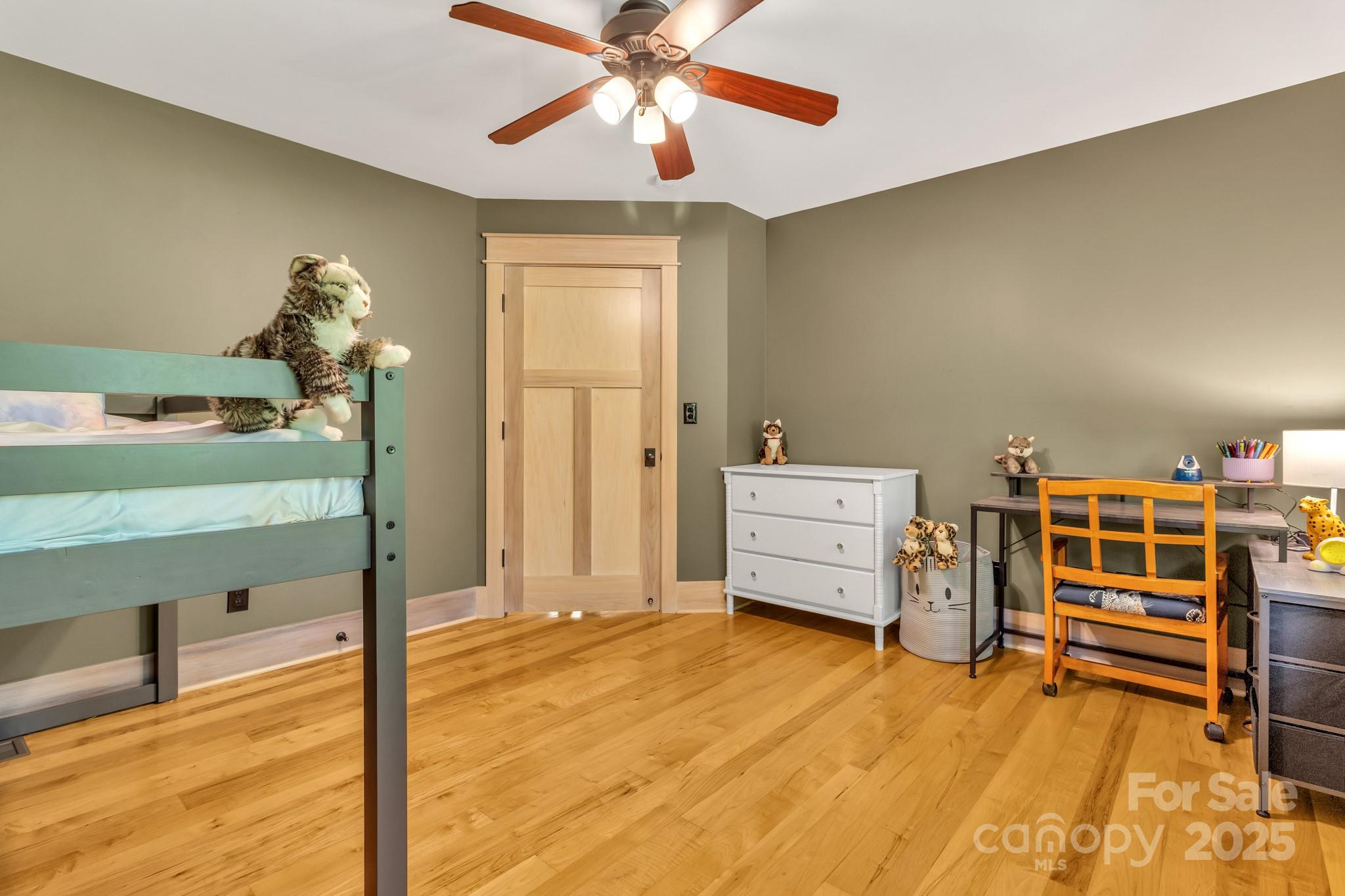 875 Creston Drive Black Mountain NC 28711