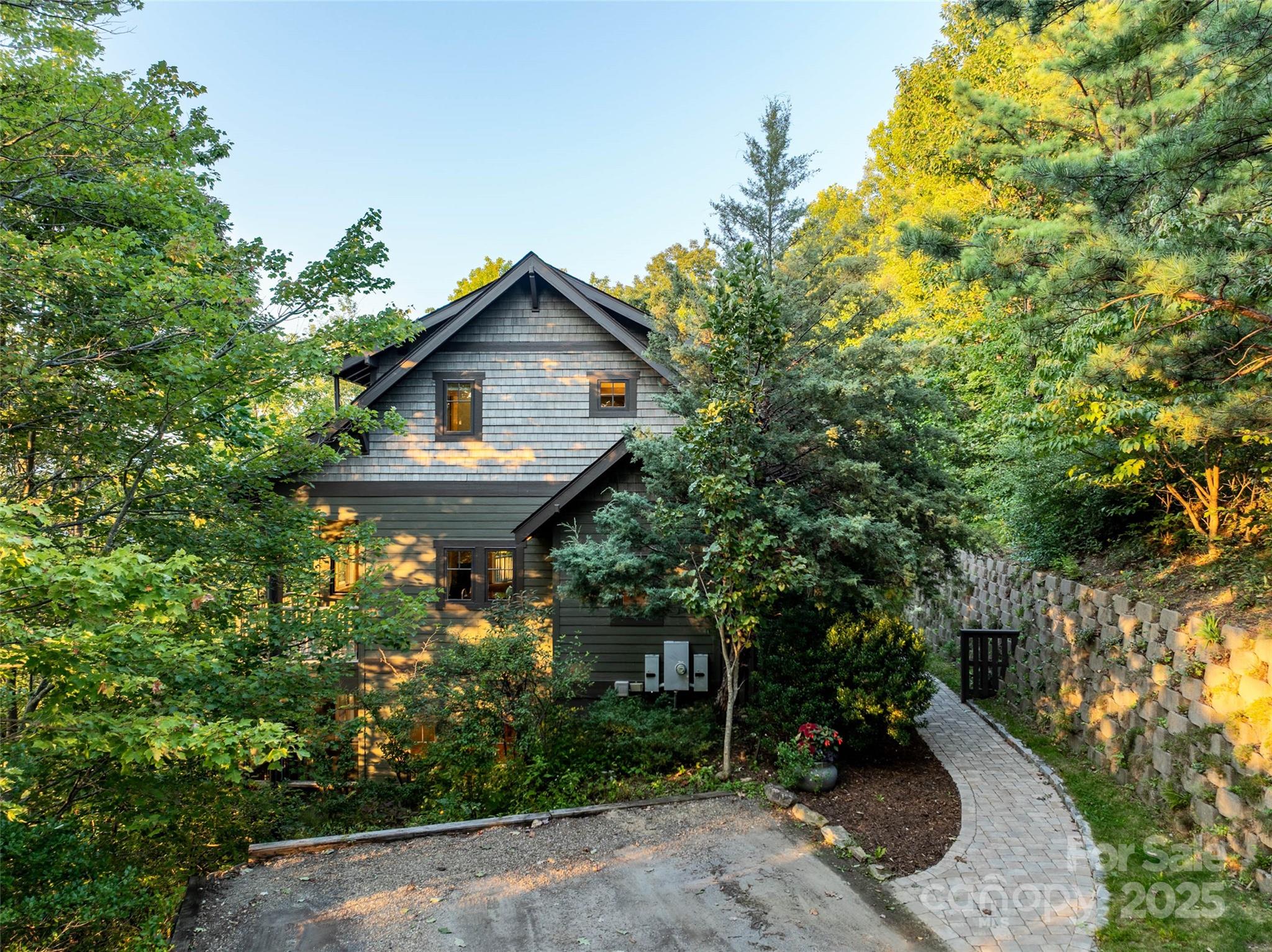 875 Creston Drive Black Mountain NC 28711