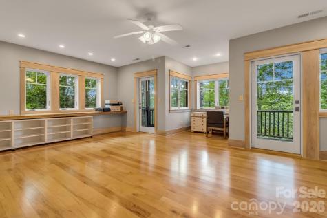 875 Creston Drive Black Mountain NC 28711