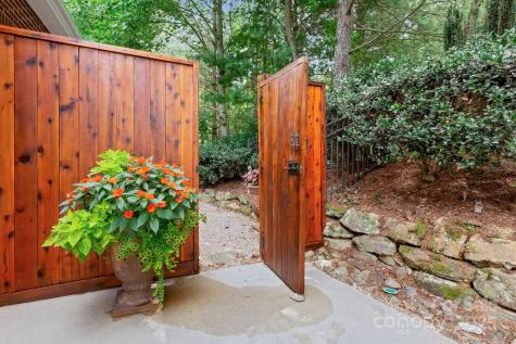 10 Ozark Spring Lane Asheville NC 28805