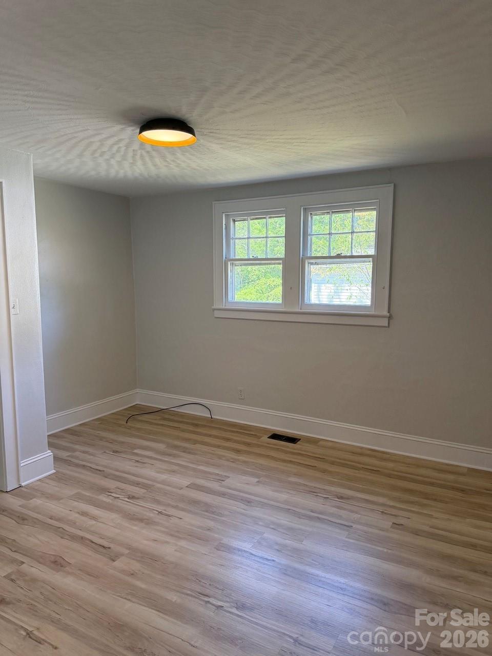 1431 3rd Street Place NE Hickory NC 28601
