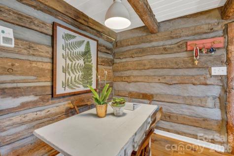 572 Skyland View Drive Blowing Rock NC 28605