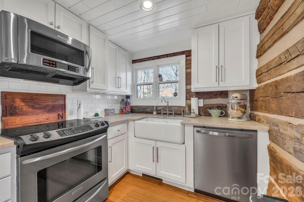 572 Skyland View Drive Blowing Rock NC 28605