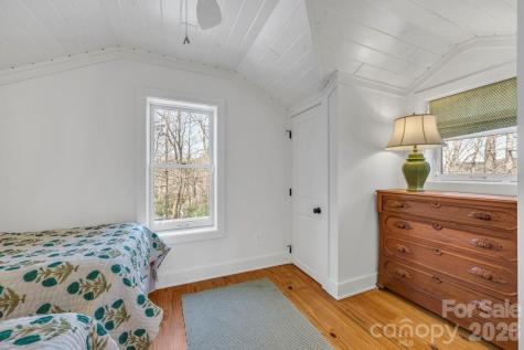 572 Skyland View Drive Blowing Rock NC 28605
