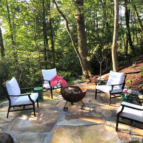 572 Skyland View Drive Blowing Rock NC 28605