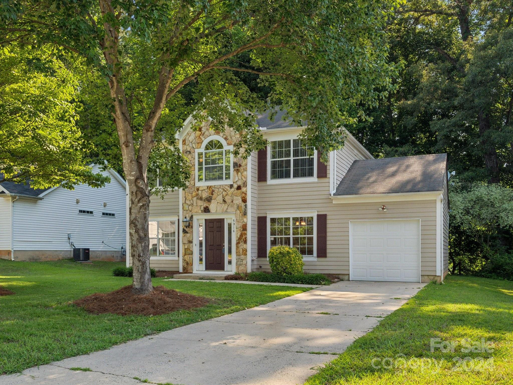5916 Black Bear Court Charlotte NC 28214