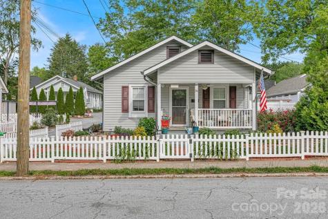 36 S Oaklawn Avenue Brevard NC 28712