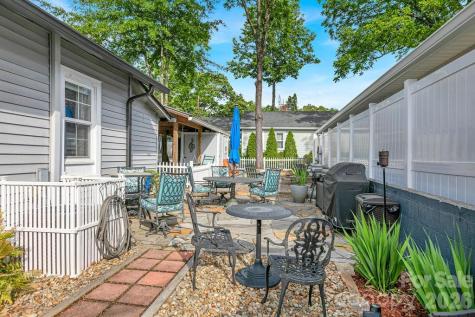 36 S Oaklawn Avenue Brevard NC 28712