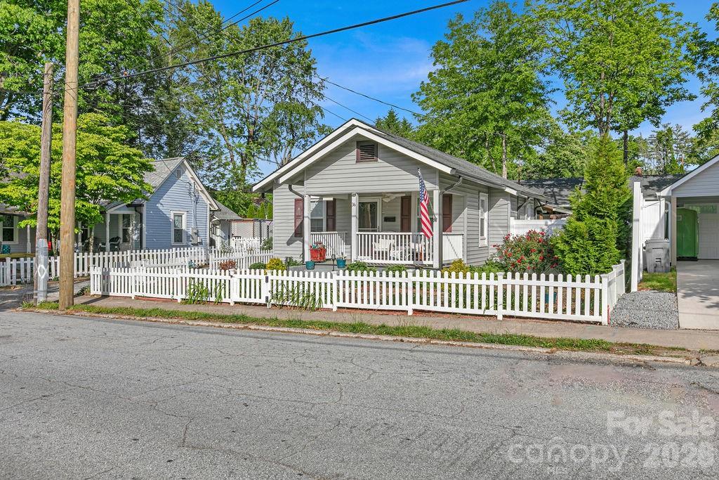 36 S Oaklawn Avenue Brevard NC 28712