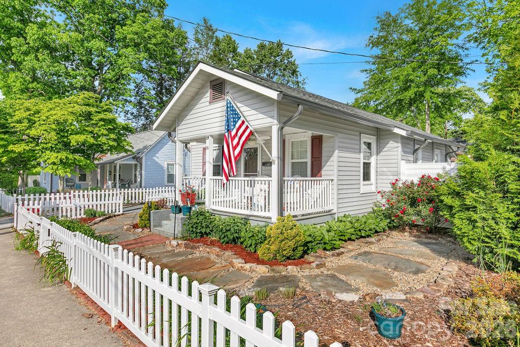 36 S Oaklawn Avenue Brevard NC 28712