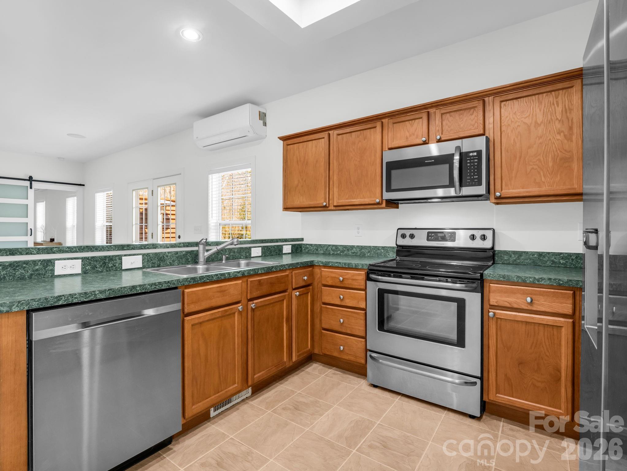 19 Lynnbrook Way Columbus NC 28722