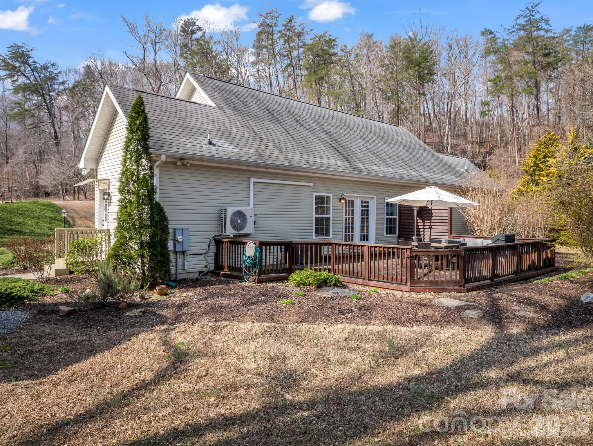 19 Lynnbrook Way Columbus NC 28722