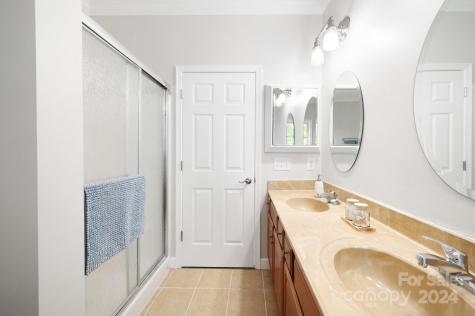 20 Lauren Lane Candler NC 28715