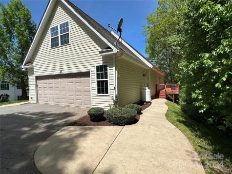 20 Lauren Lane Candler NC 28715