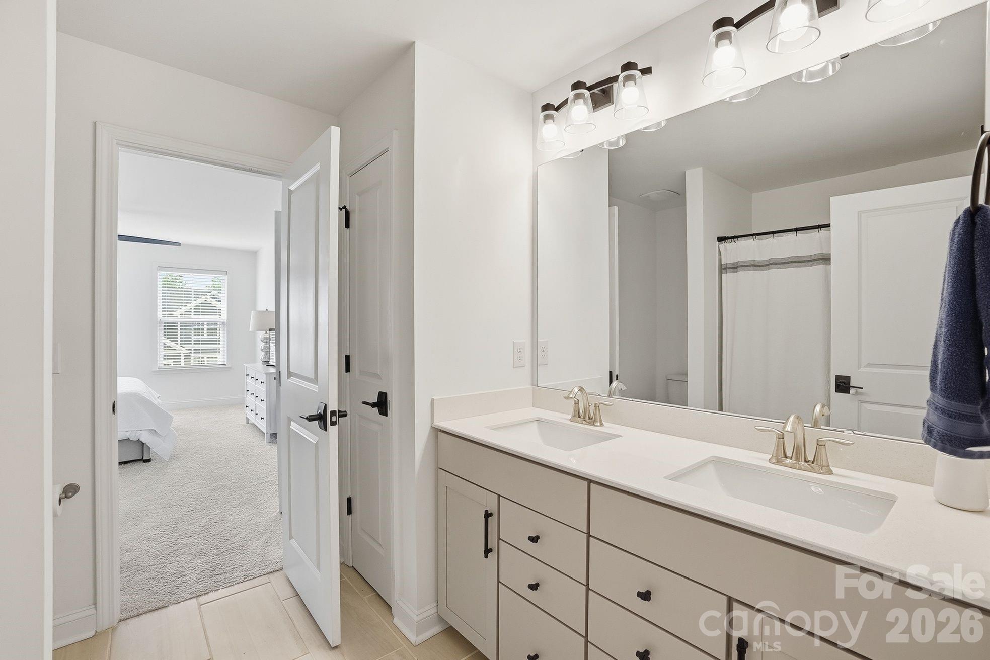 11016 Larkslea Lane Charlotte NC 28278