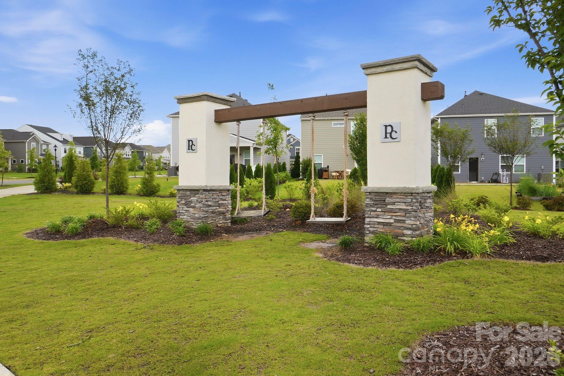 11016 Larkslea Lane Charlotte NC 28278