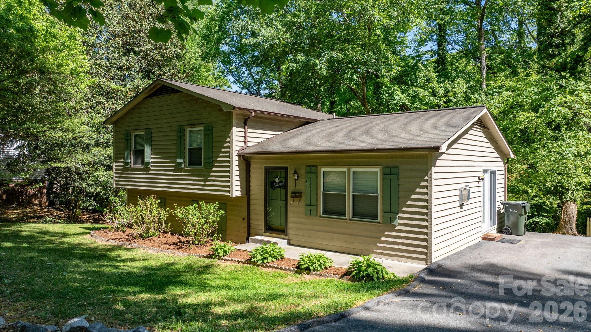 216 Davis Drive Morganton NC 28655