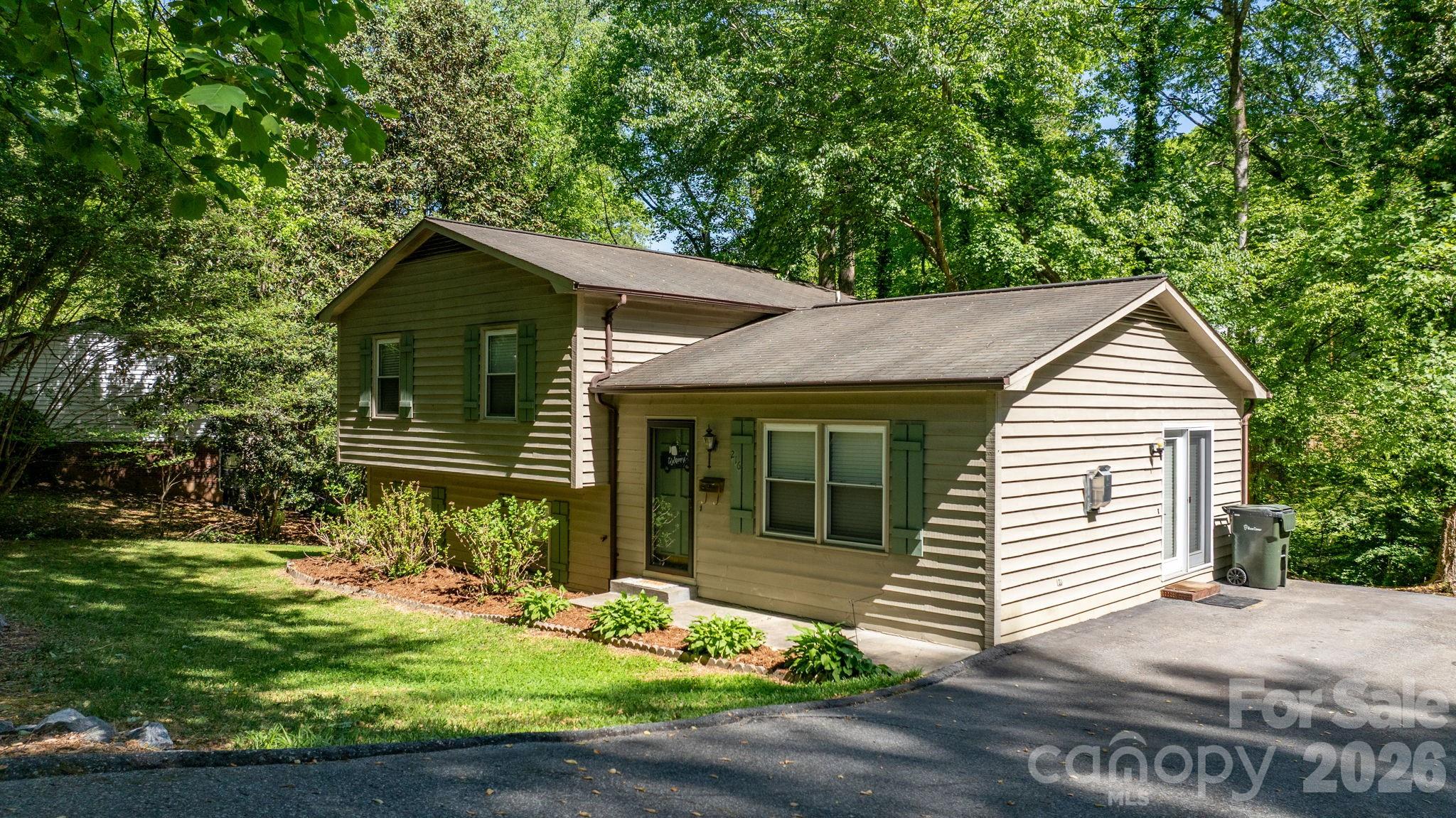216 Davis Drive Morganton NC 28655