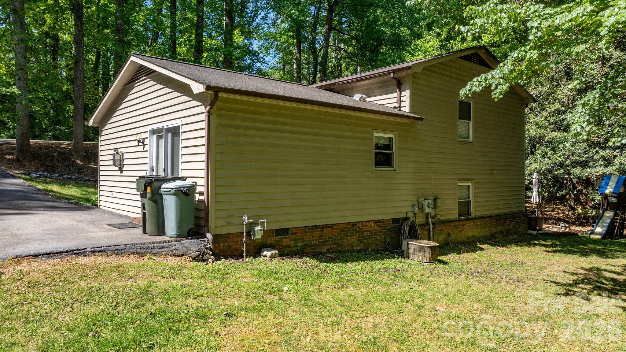 216 Davis Drive Morganton NC 28655