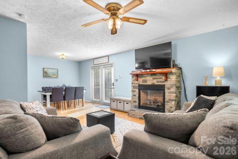216 Davis Drive Morganton NC 28655