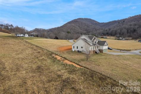 343 Rocky Lane Road Clyde NC 28721