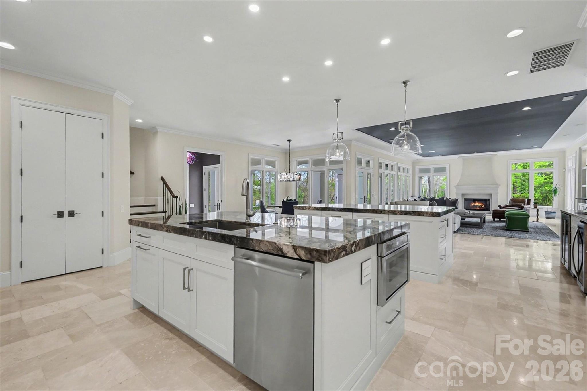 7225 Governors Row Charlotte NC 28277