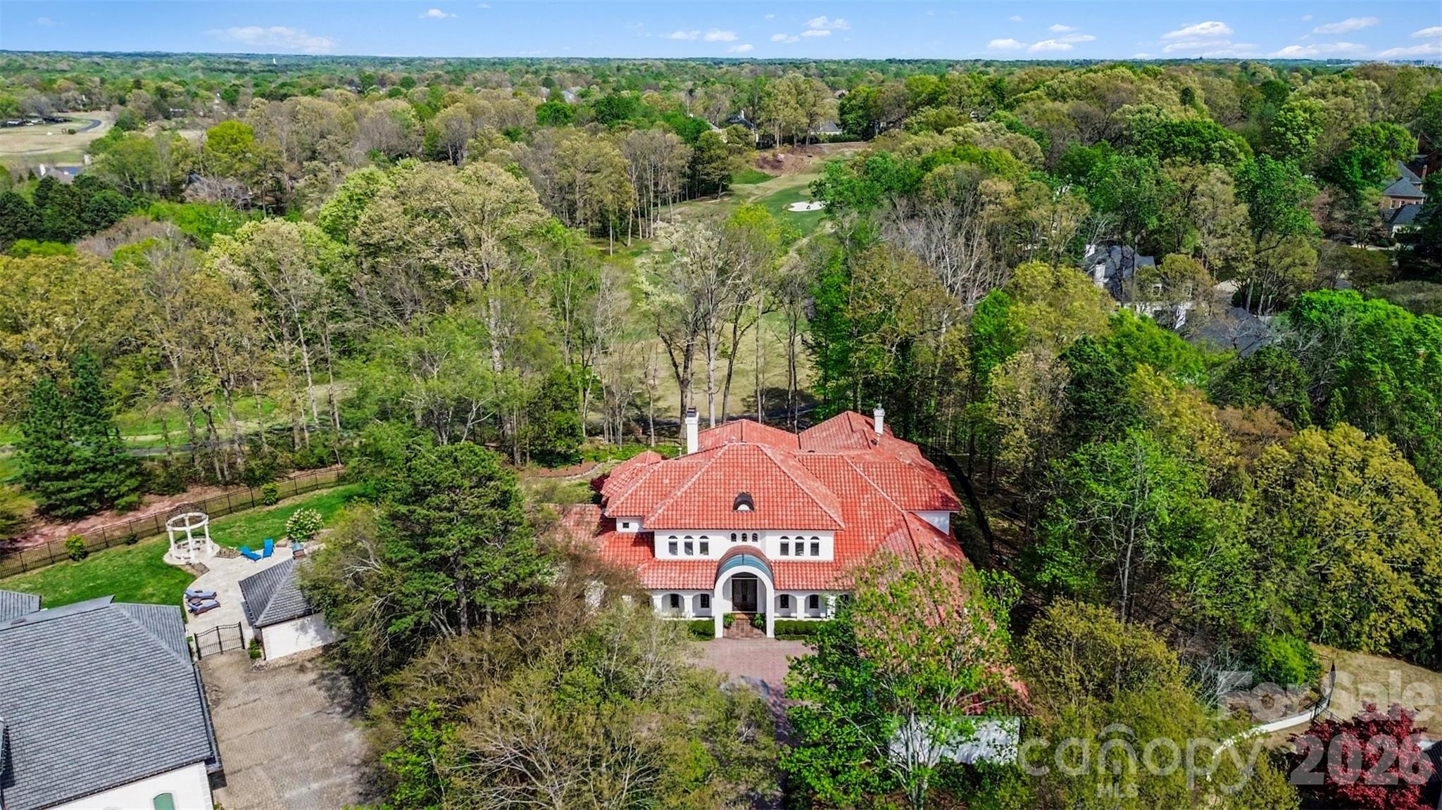 7225 Governors Row Charlotte NC 28277