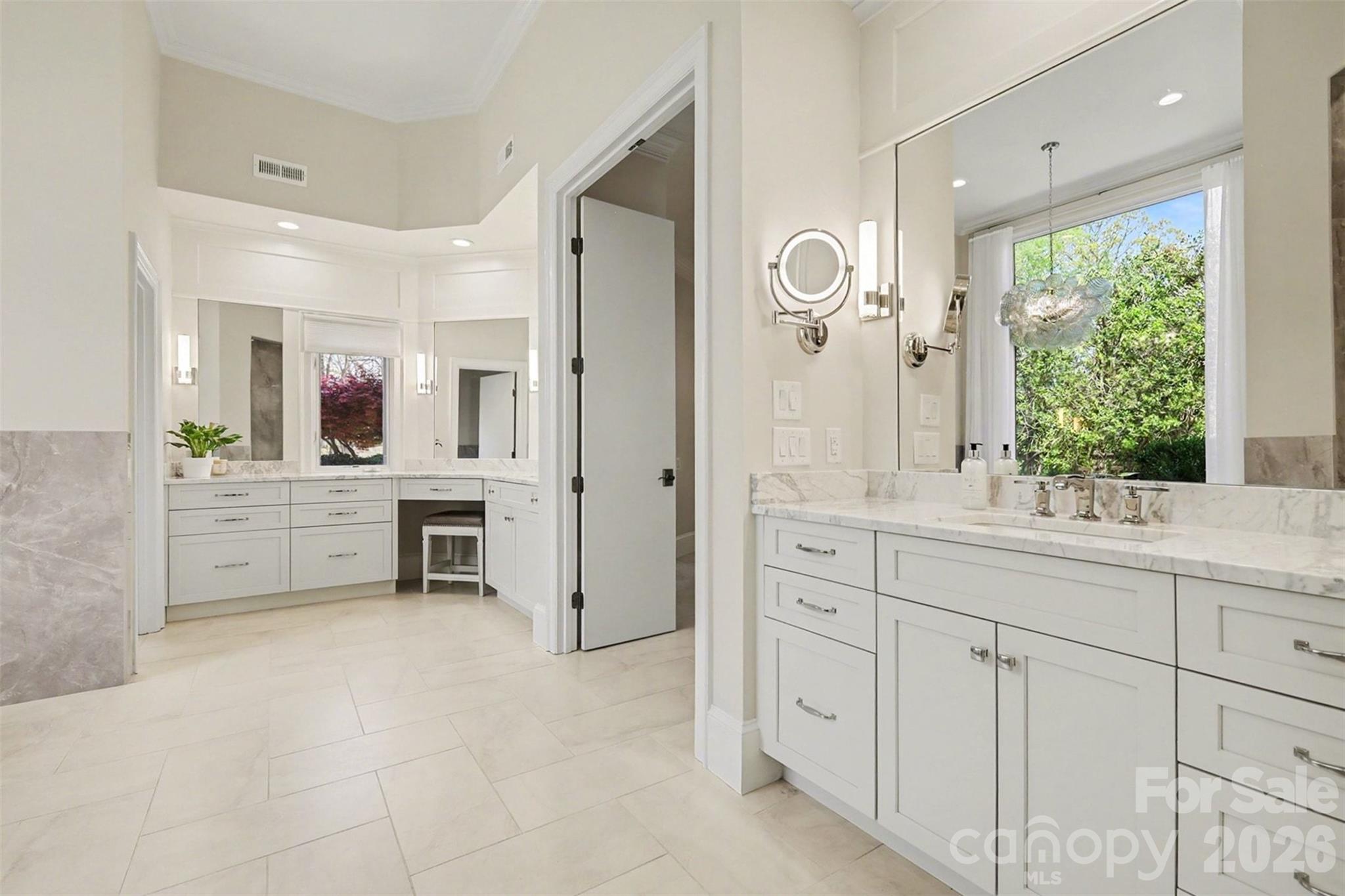 7225 Governors Row Charlotte NC 28277