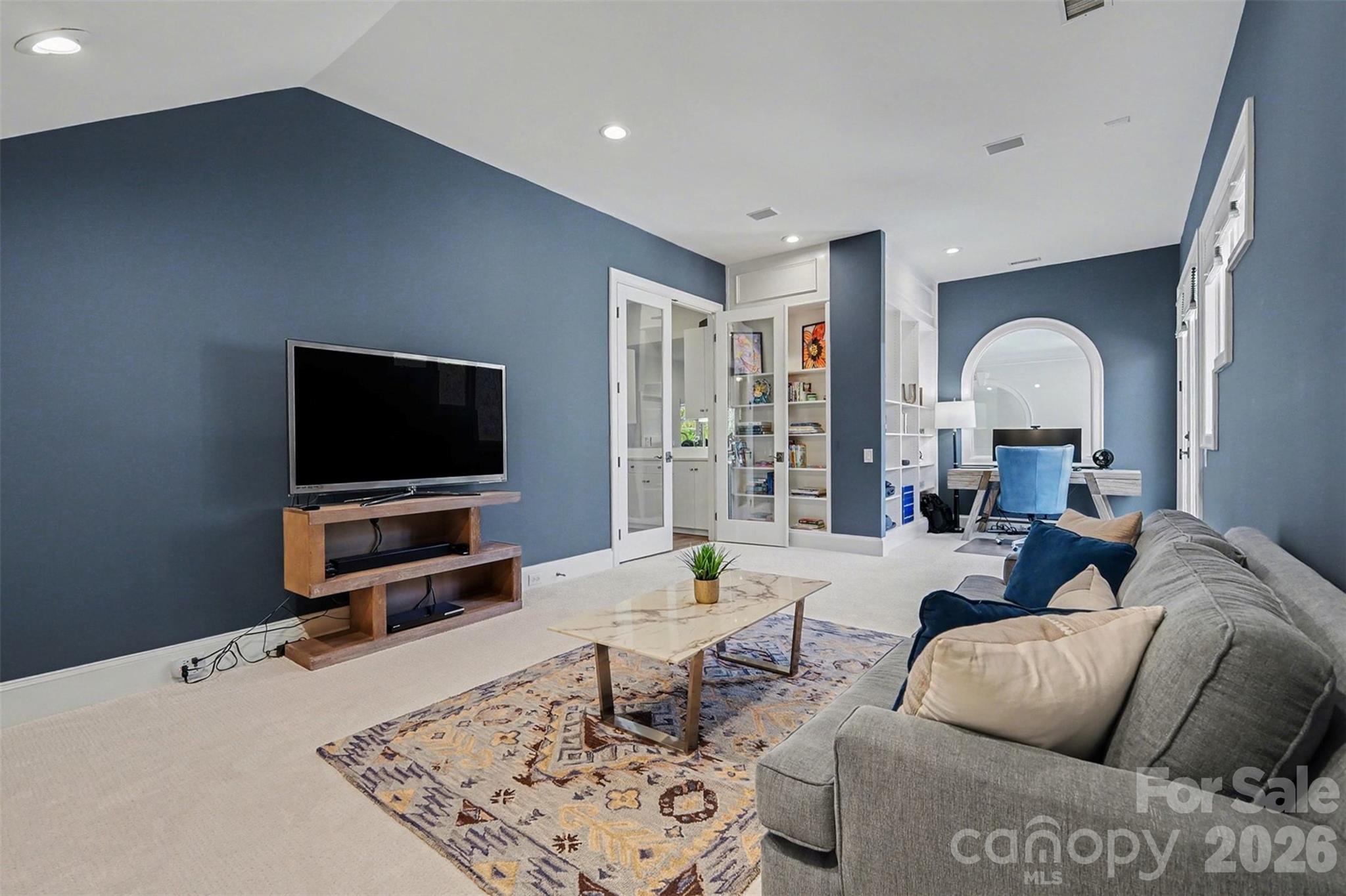 7225 Governors Row Charlotte NC 28277