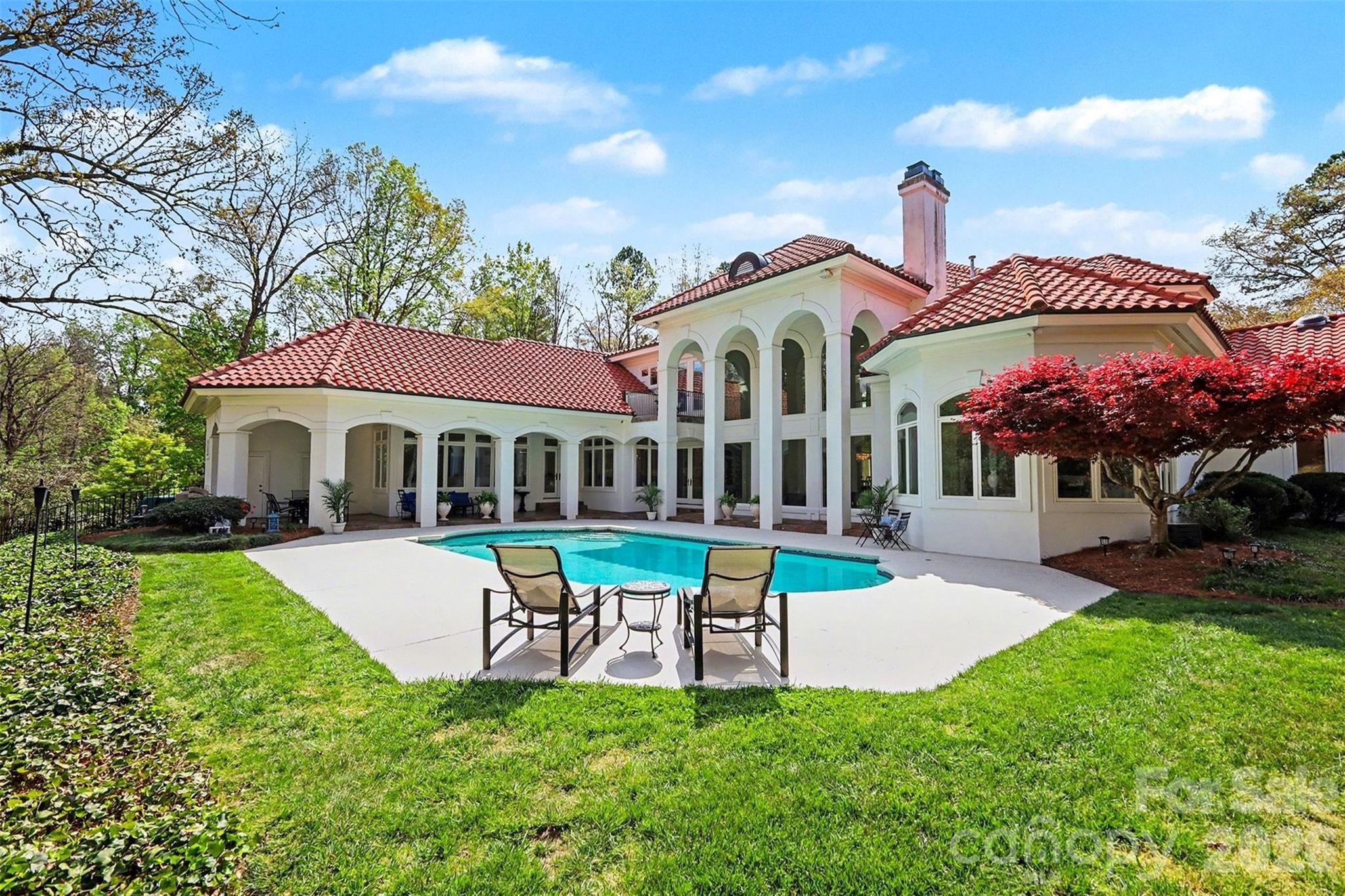 7225 Governors Row Charlotte NC 28277