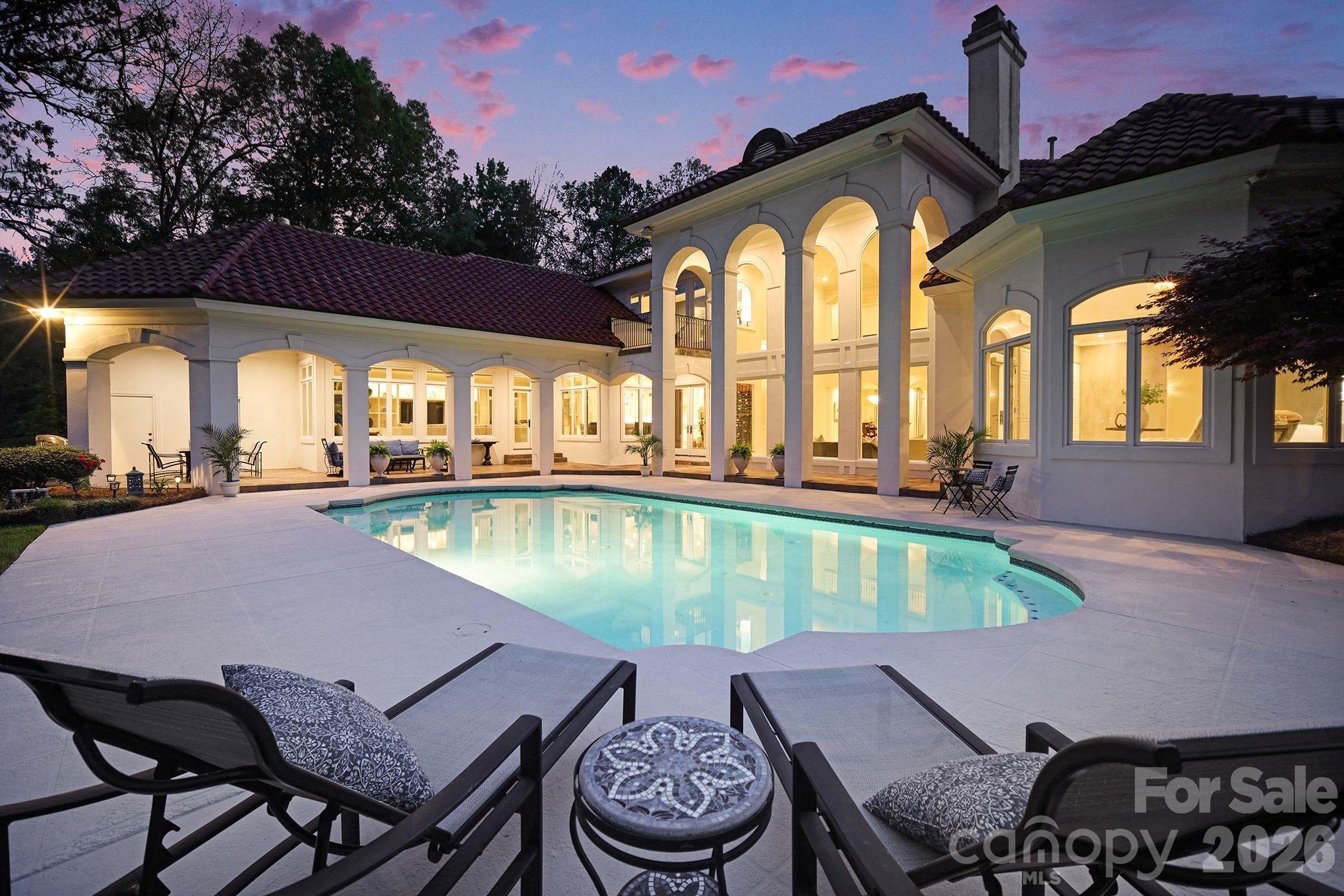 7225 Governors Row Charlotte NC 28277