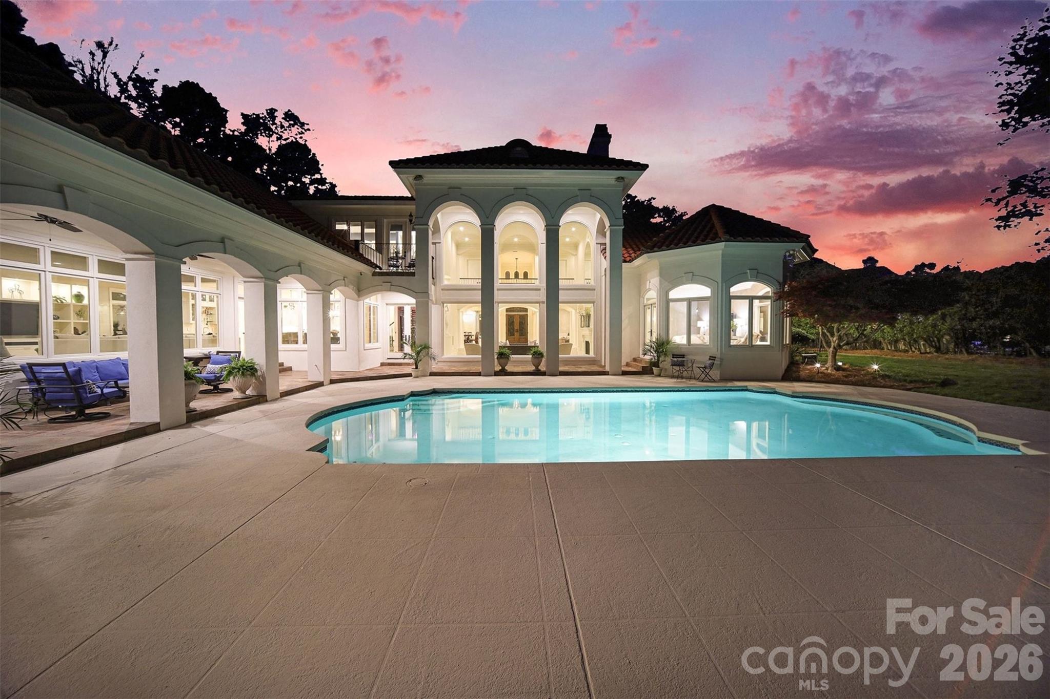 7225 Governors Row Charlotte NC 28277