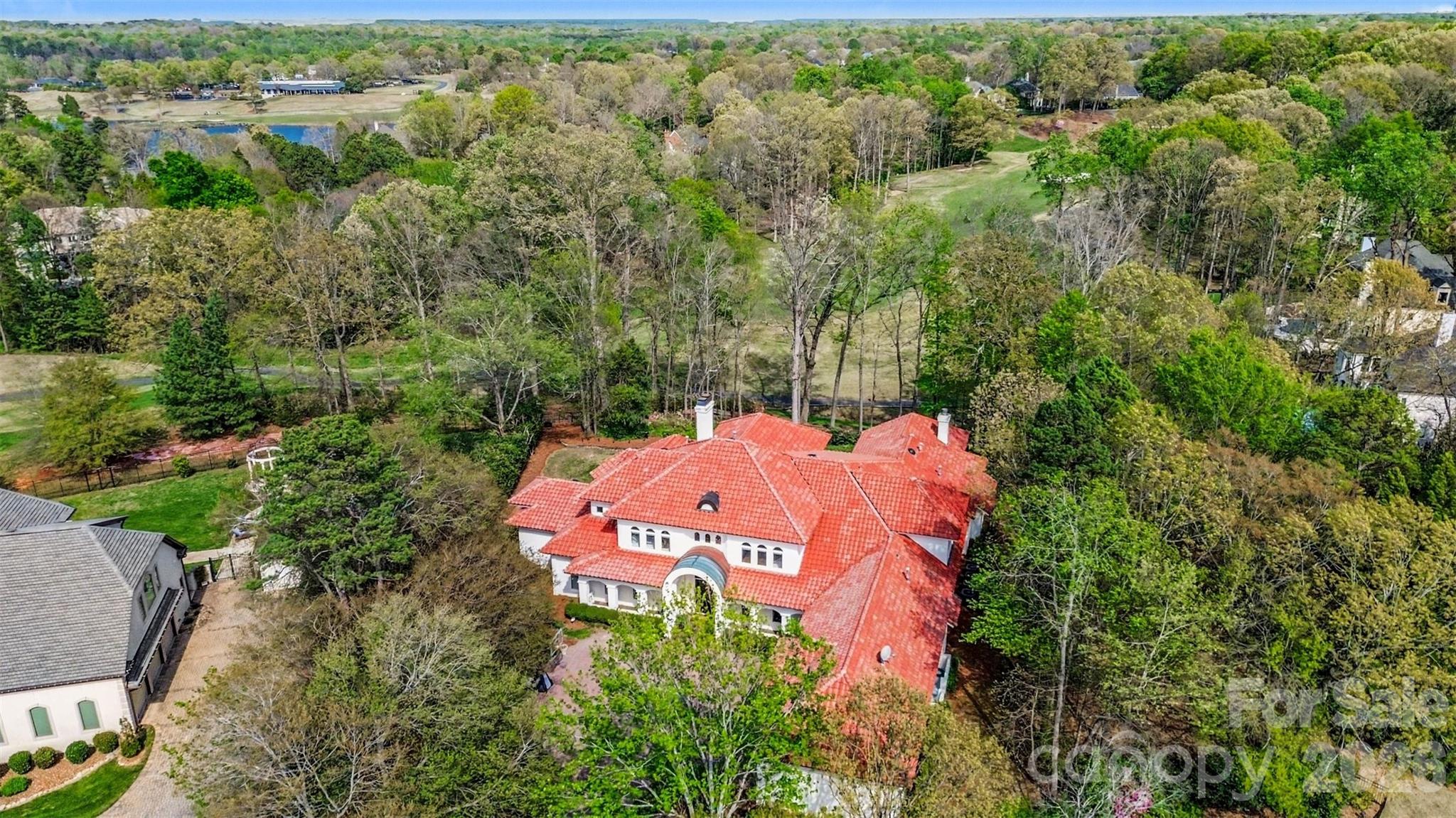 7225 Governors Row Charlotte NC 28277