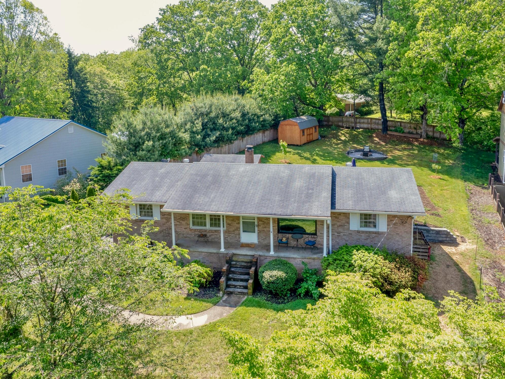 5 Powers Drive Asheville NC 28806