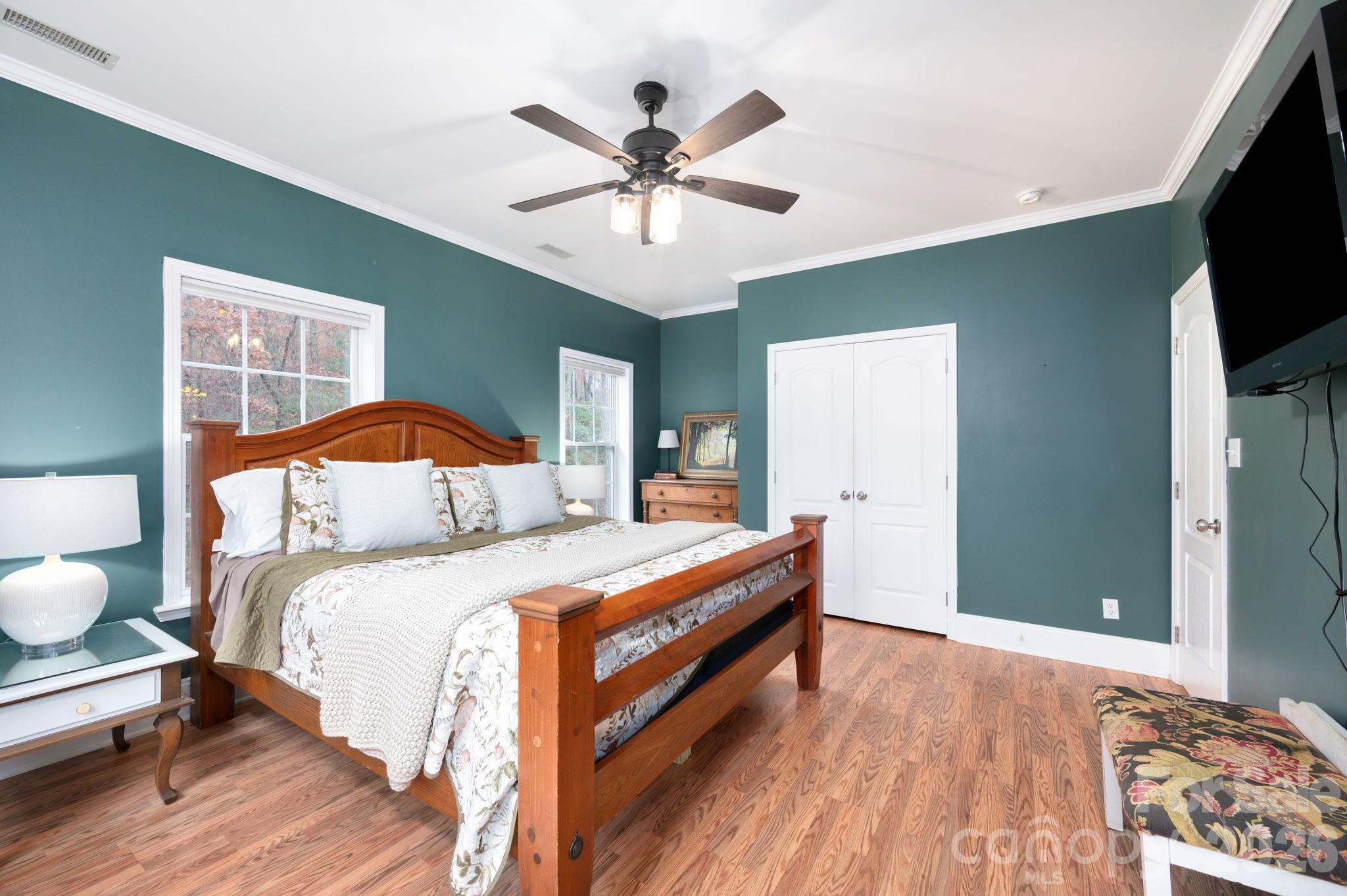 230 Graystone Drive Burnsville NC 28714