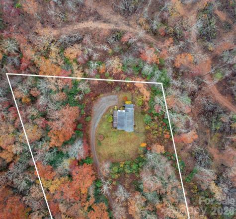 230 Graystone Drive Burnsville NC 28714