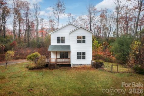 230 Graystone Drive Burnsville NC 28714