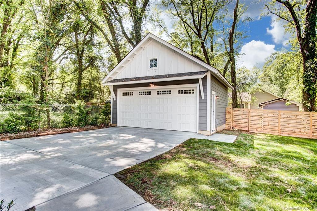 2421 Lola Avenue Charlotte NC 28205