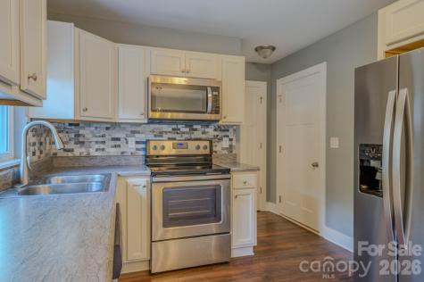 209 Stoney Point Way Candler NC 28715